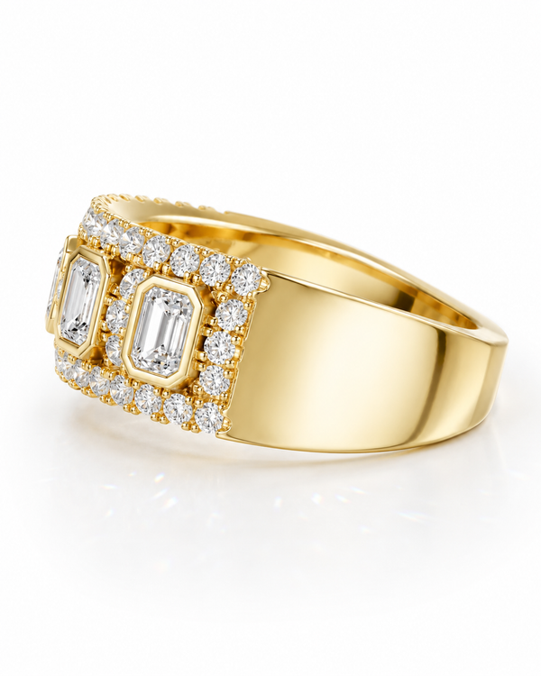 color_10K_YG, color_14K_YG &&
Front view of a women's moissanite wedding band featuring emerald-cut center stones.