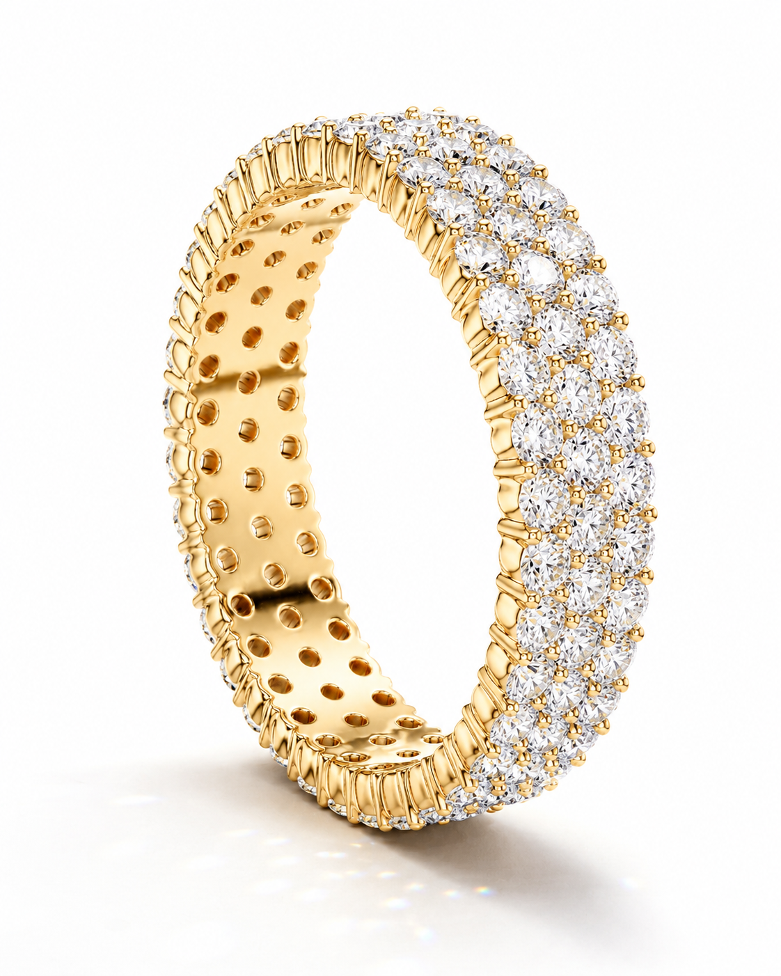 color_10K_YG, color_14K_YG &&	
Luxury moissanite wedding ring showcasing pave-style round stone arrangement.