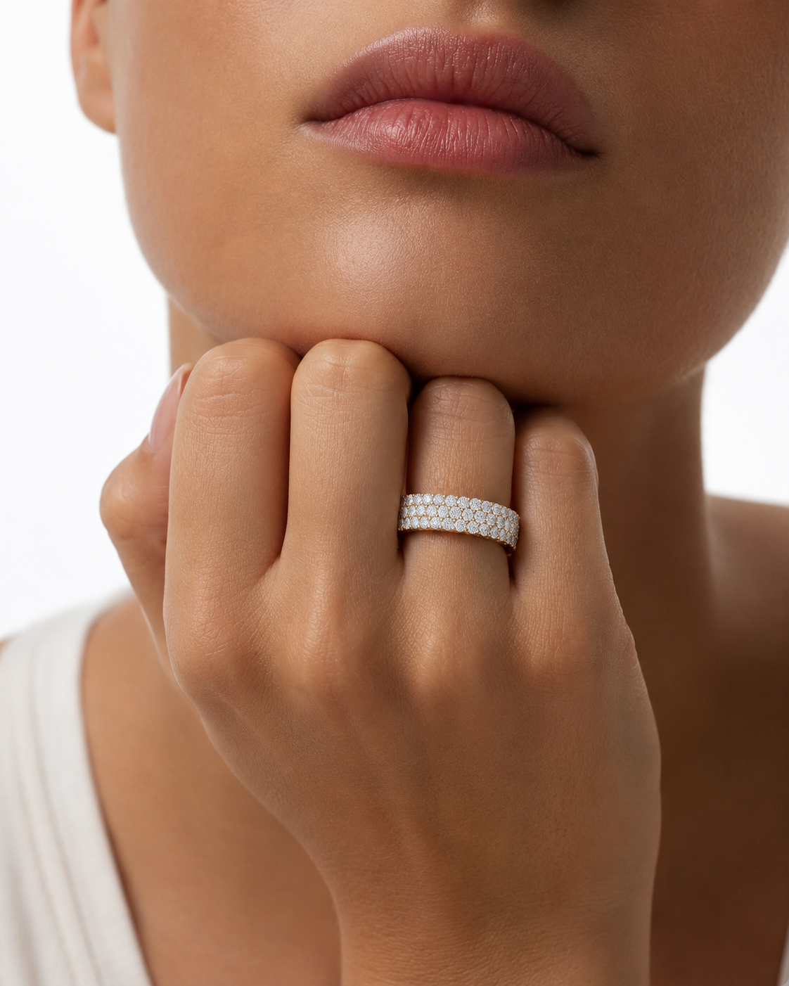 color_10K_YG, color_14K_YG &&	
Front view of a wide full eternity wedding band with brilliant round moissanite.