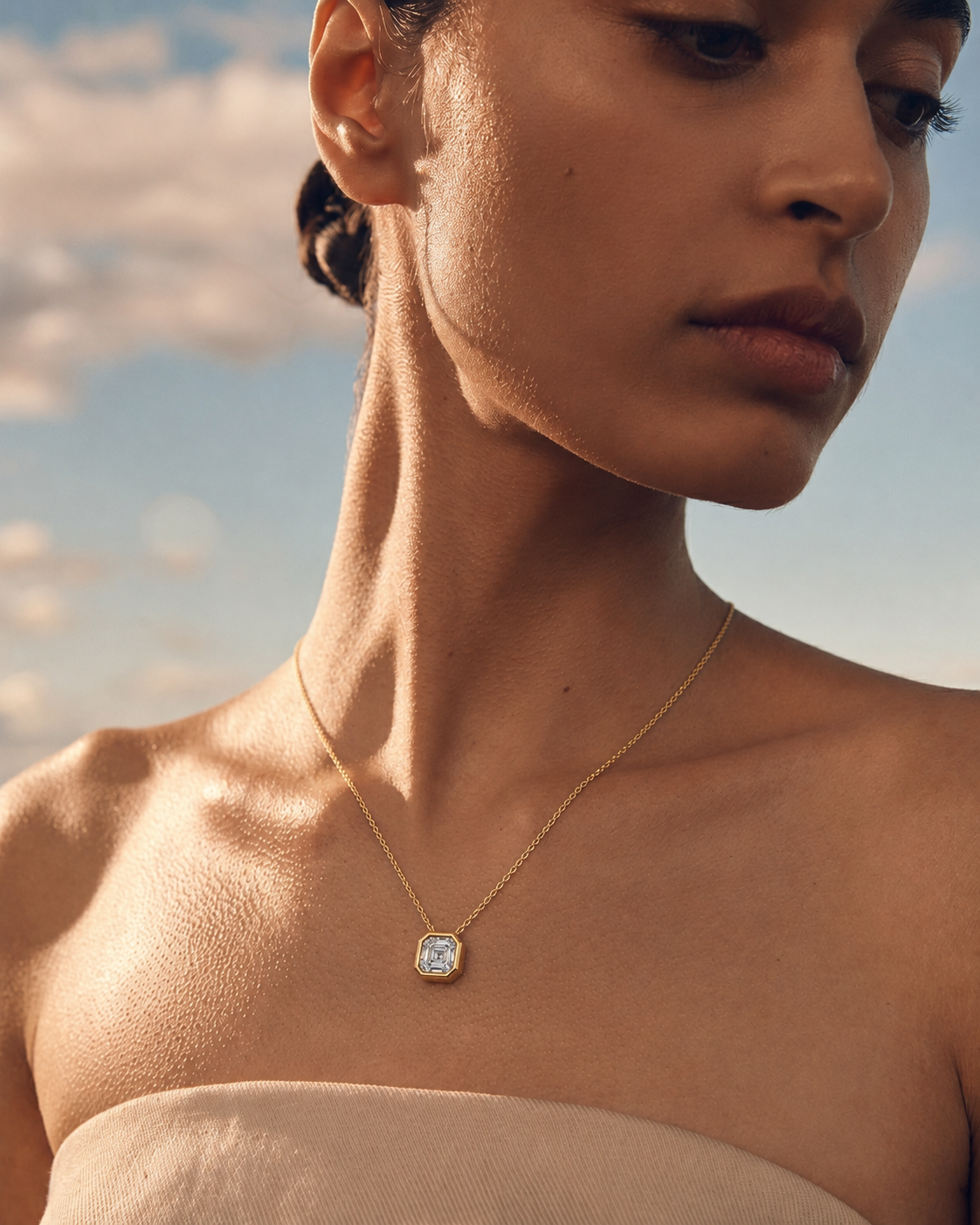 Aveline Horizon Necklace