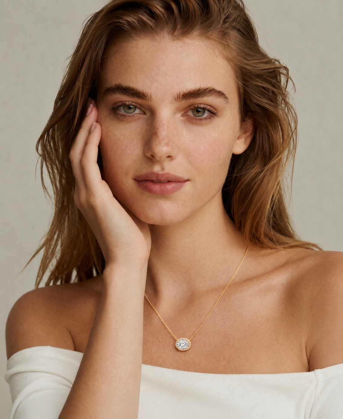 Veloura Halo Necklace