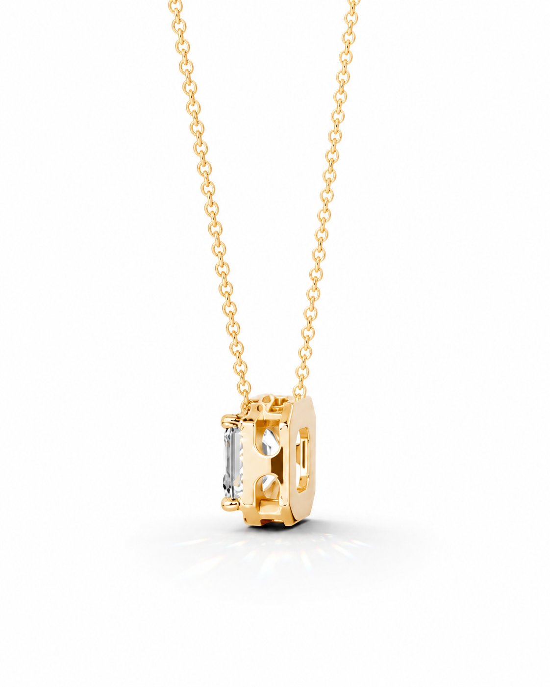 Avenshire Halo Necklace