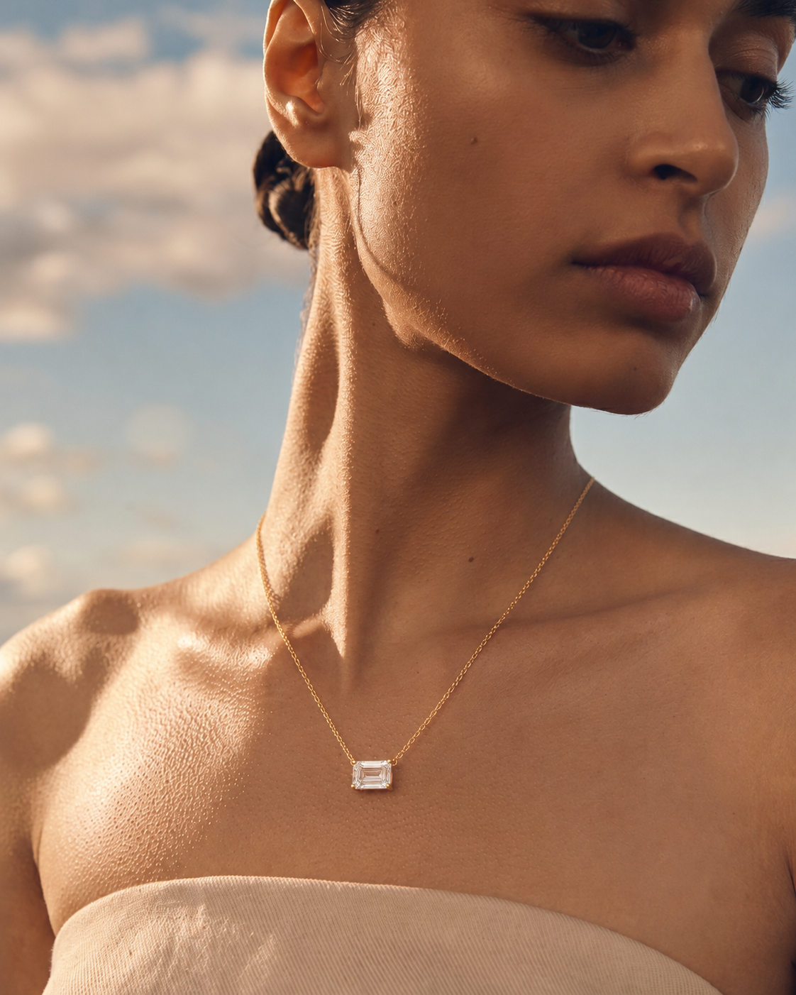 Aveline Horizon Necklace