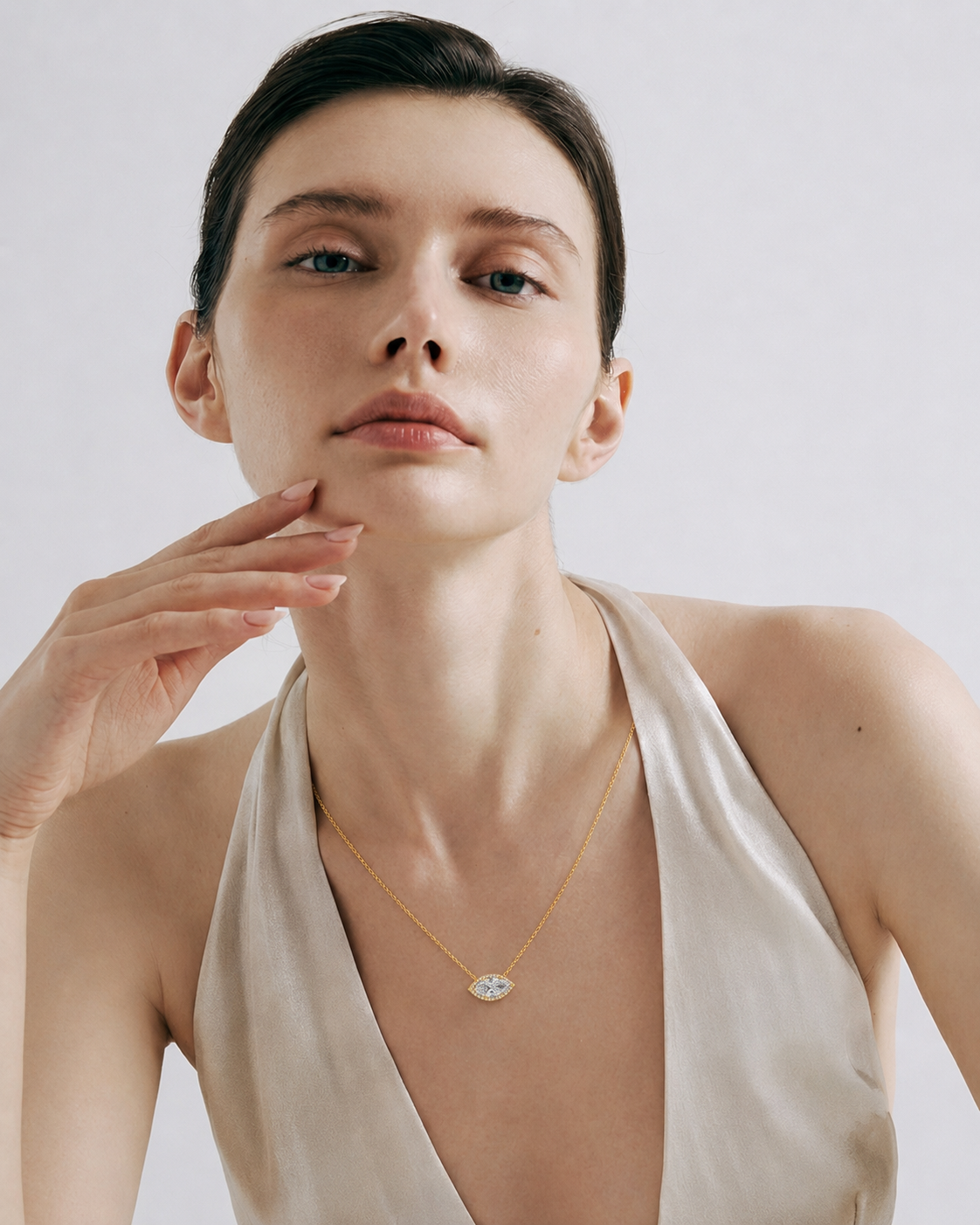 Aveline Whisper Necklace