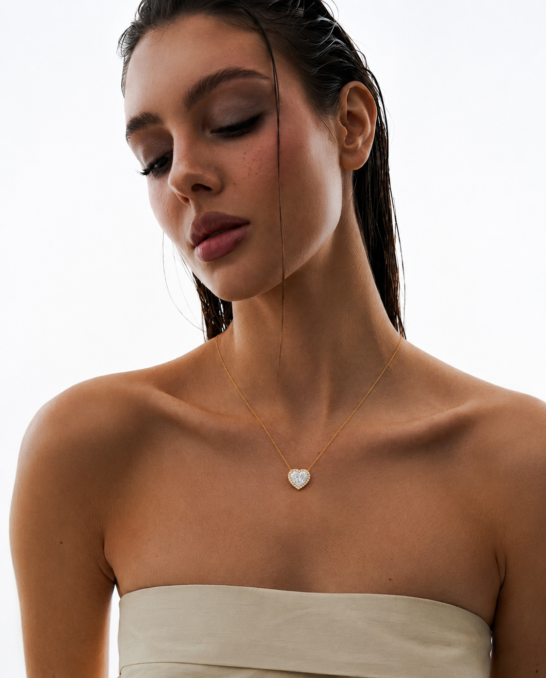 Aveline Whisper Necklace
