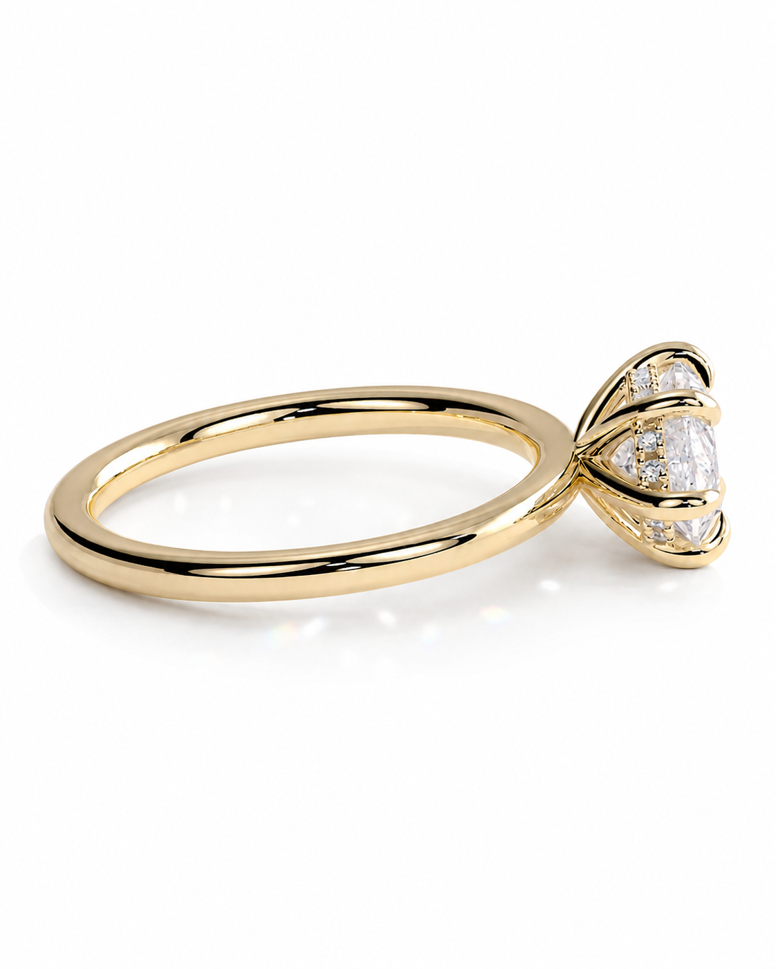 color_10K_YG, color_14K_YG &&A yellow gold ring with a heart-shaped pavé diamond setting on a clean white background.