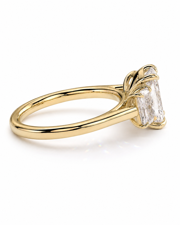 color_10K_YG, color_14K_YG &&A yellow gold ring featuring a large rectangular clear gemstone in a prong setting, shown on a clean white background.