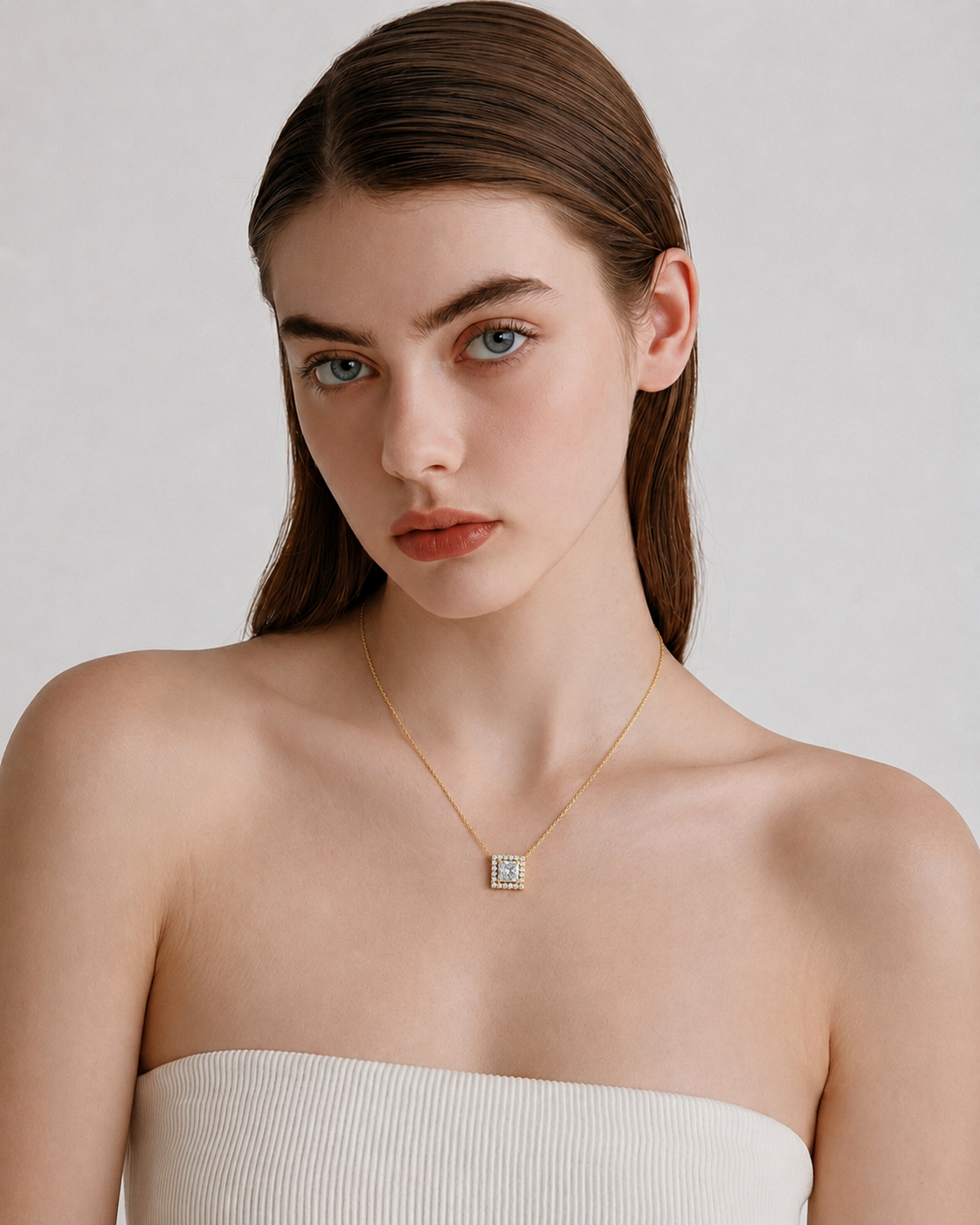 Solenne Prism Necklace
