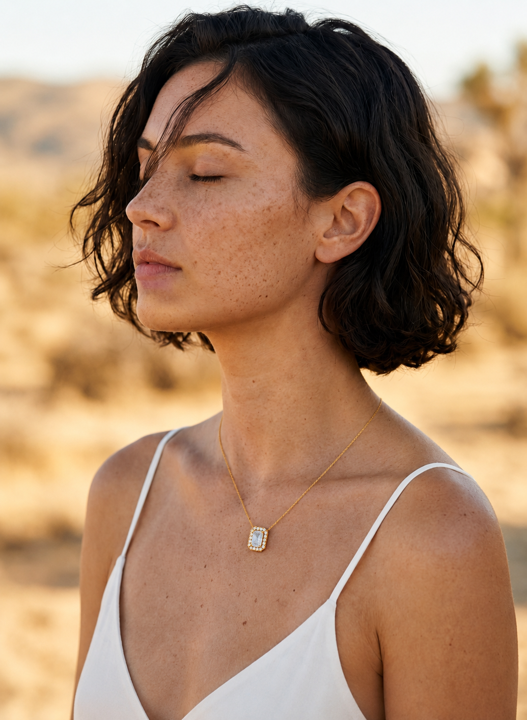 Avelisse Halo Necklace