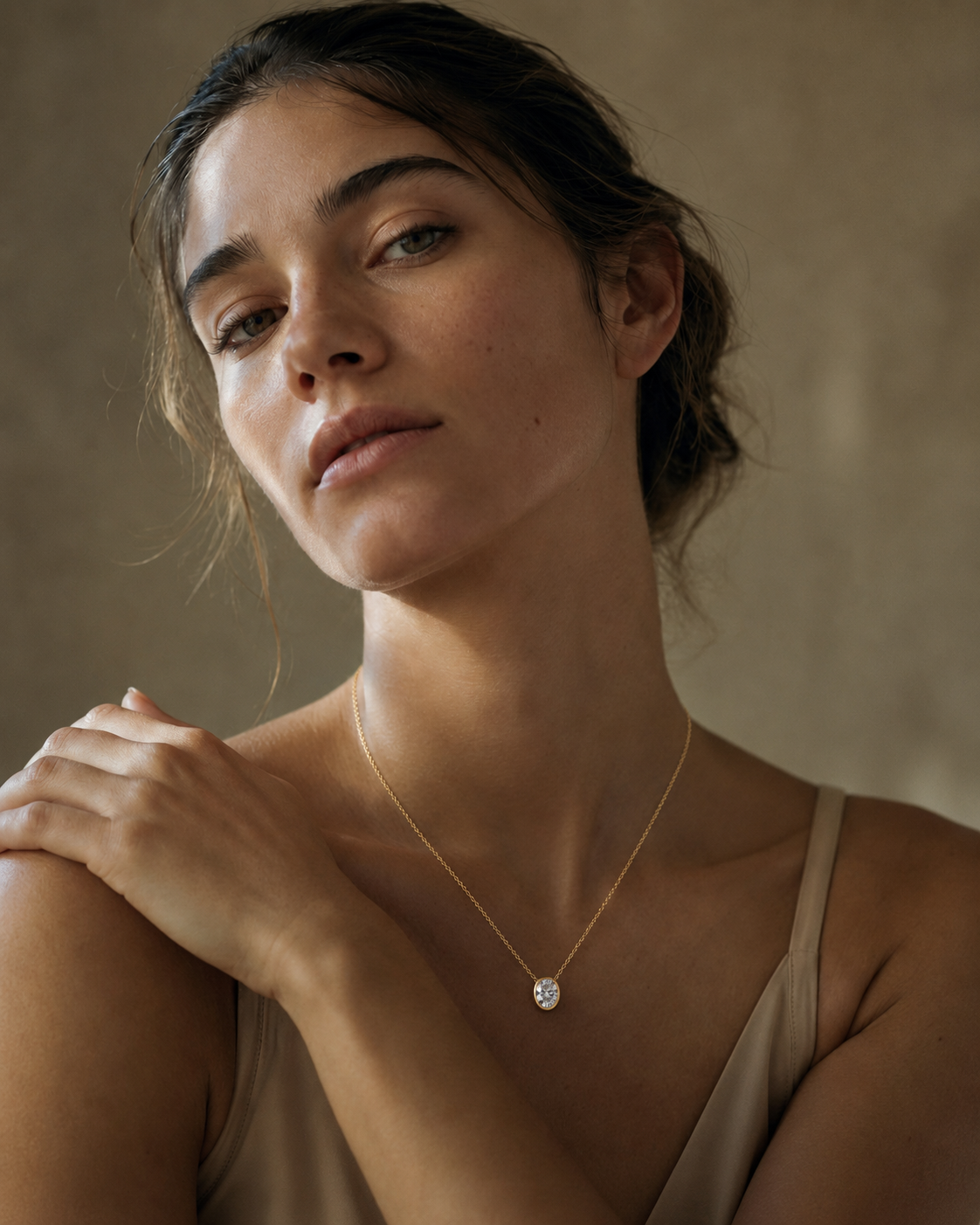 Aveline Silhouette Necklace