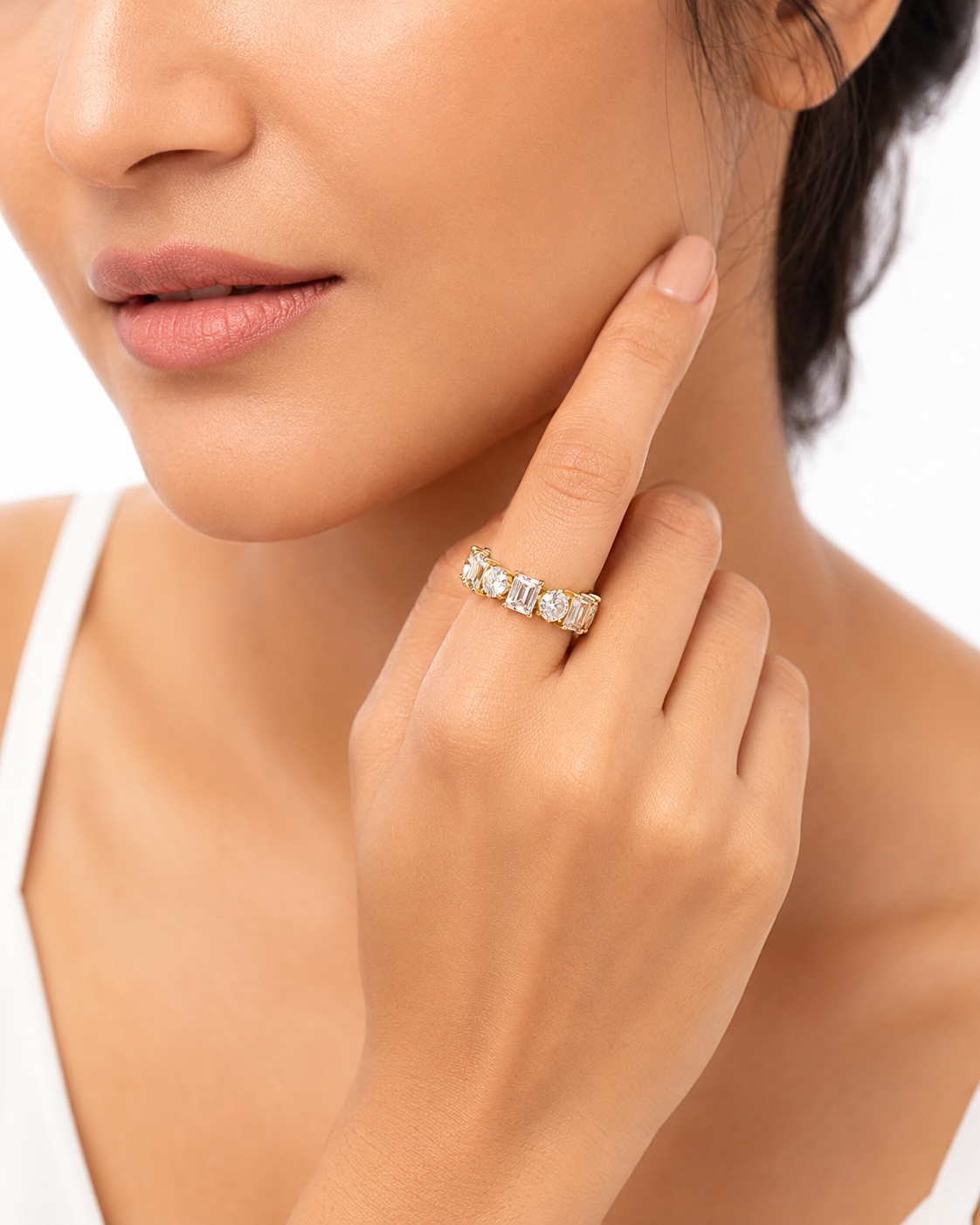 color_10K_YG, color_14K_YG &&	
Premium moissanite anniversary band with continuous mixed-cut stones around the band.