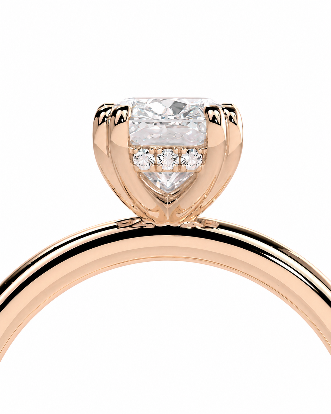 color_10K_RG, color_14K_RG &&Rose gold ring featuring a heart-shaped cluster of clear gemstones under a larger rectangular center stone, shown on a white background.