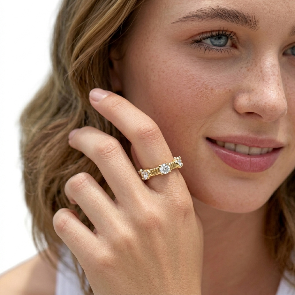 color_10K_YG, color_14K_YG &&	
Stackable moissanite wedding band with round stones and distinctive ribbed detailing.