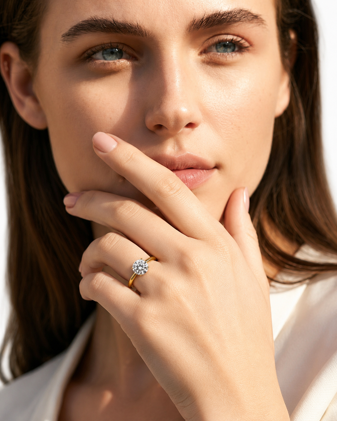 color_10K_YG, color_14K_YG &&Round moissanite solitaire engagement ring front view with four-prong setting
