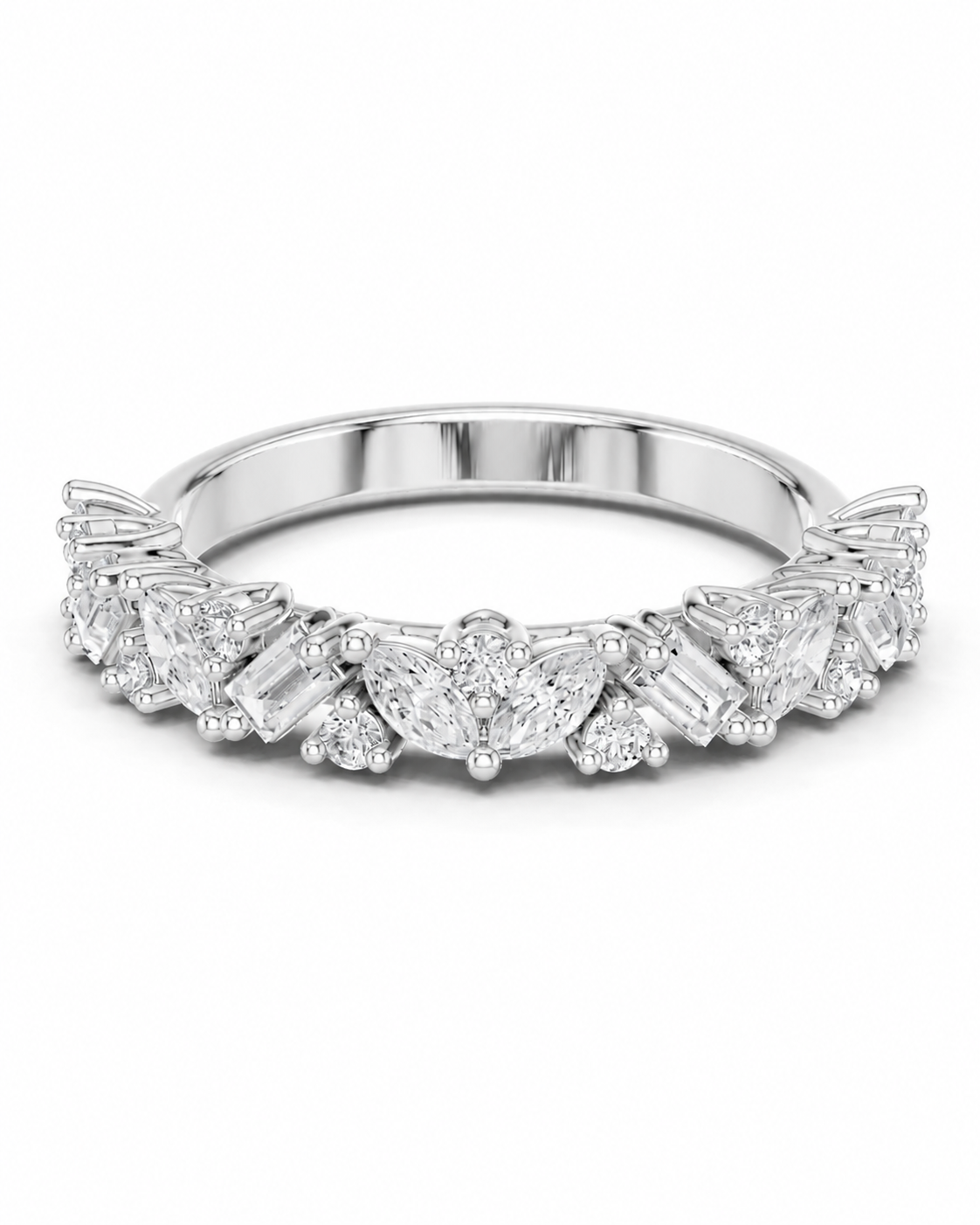 color_925_SIL,color_935_ARG,color_10K_WG, color_14K_WG &&	
Diamond bracelet on a white background