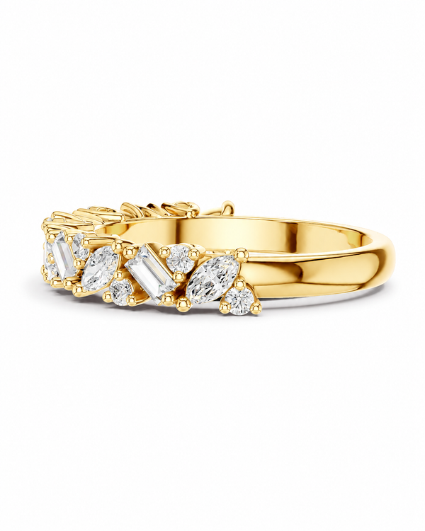 color_10K_YG, color_14K_YG &&	
A yellow gold ring featuring a row of clear baguette and marquise-cut gemstones, photographed on a clean white background.